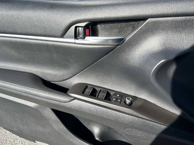 Used 2022 Toyota Camry XSE FWD image 26