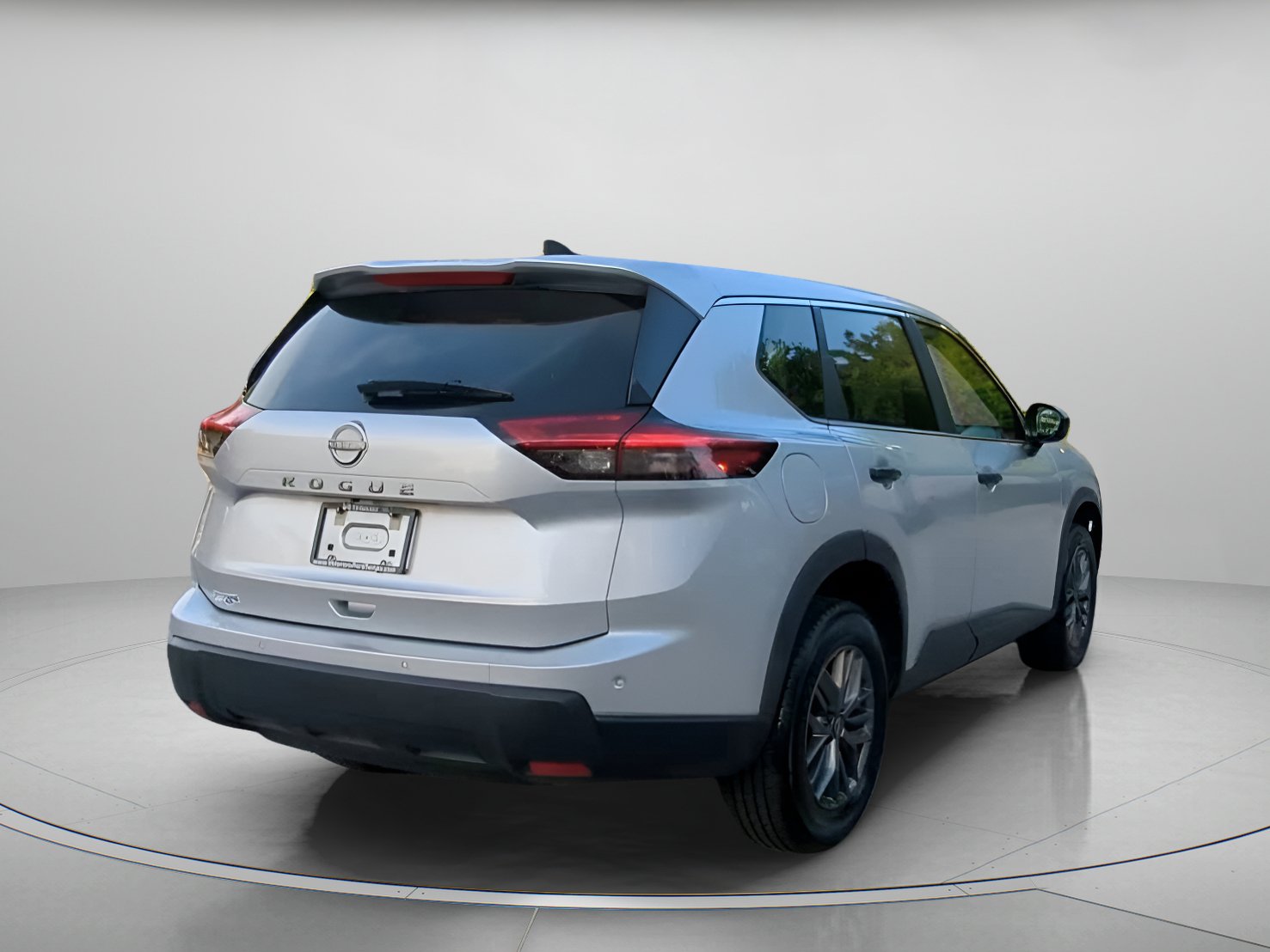 Used 2024 Nissan Rogue S FWD image 26