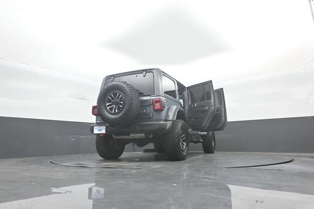 Used 2025 Jeep Wrangler Unlimited Rubicon AWD/4WD image 45