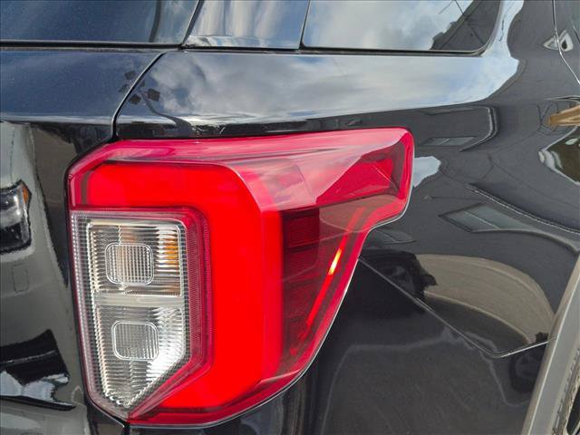 Certified 2023 Ford Explorer ST w/ Equipment Group 401A AWD/4WD image 10