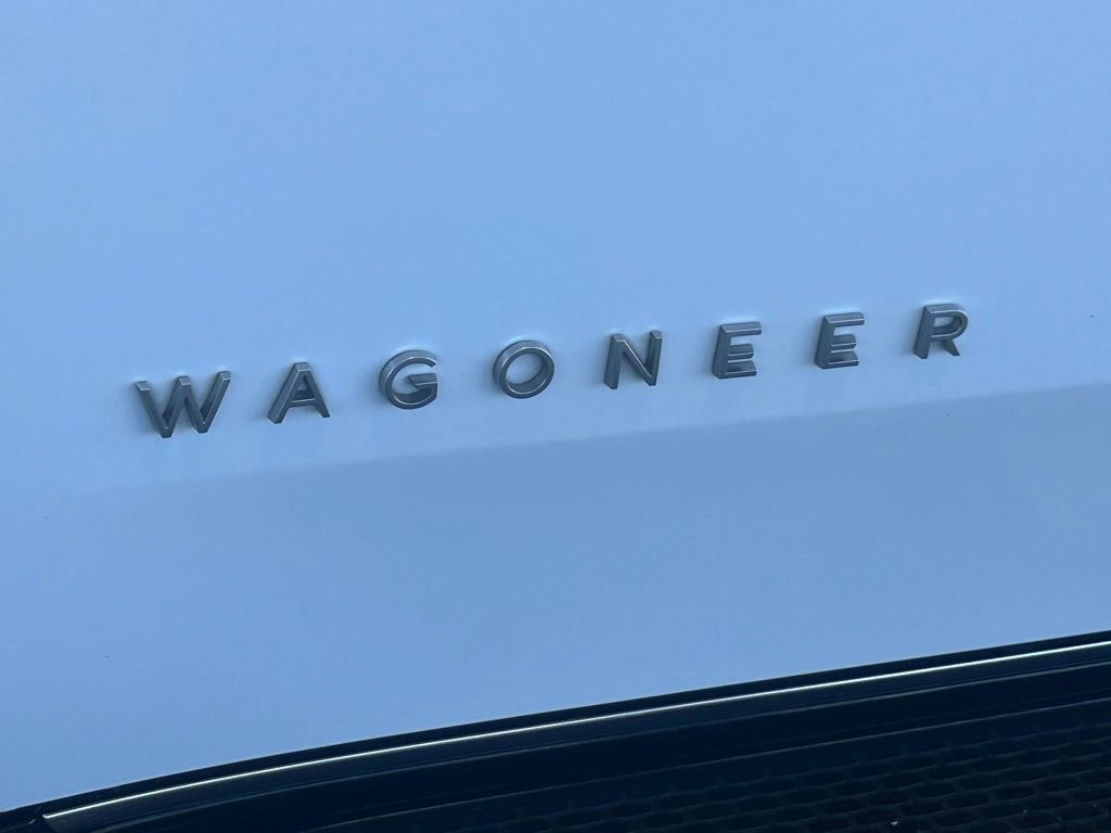 Used 2023 Jeep Wagoneer L Series II image 17