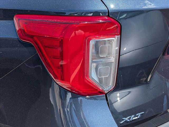 Certified 2023 Ford Explorer XLT w/ Equipment Group 202A AWD/4WD image 10