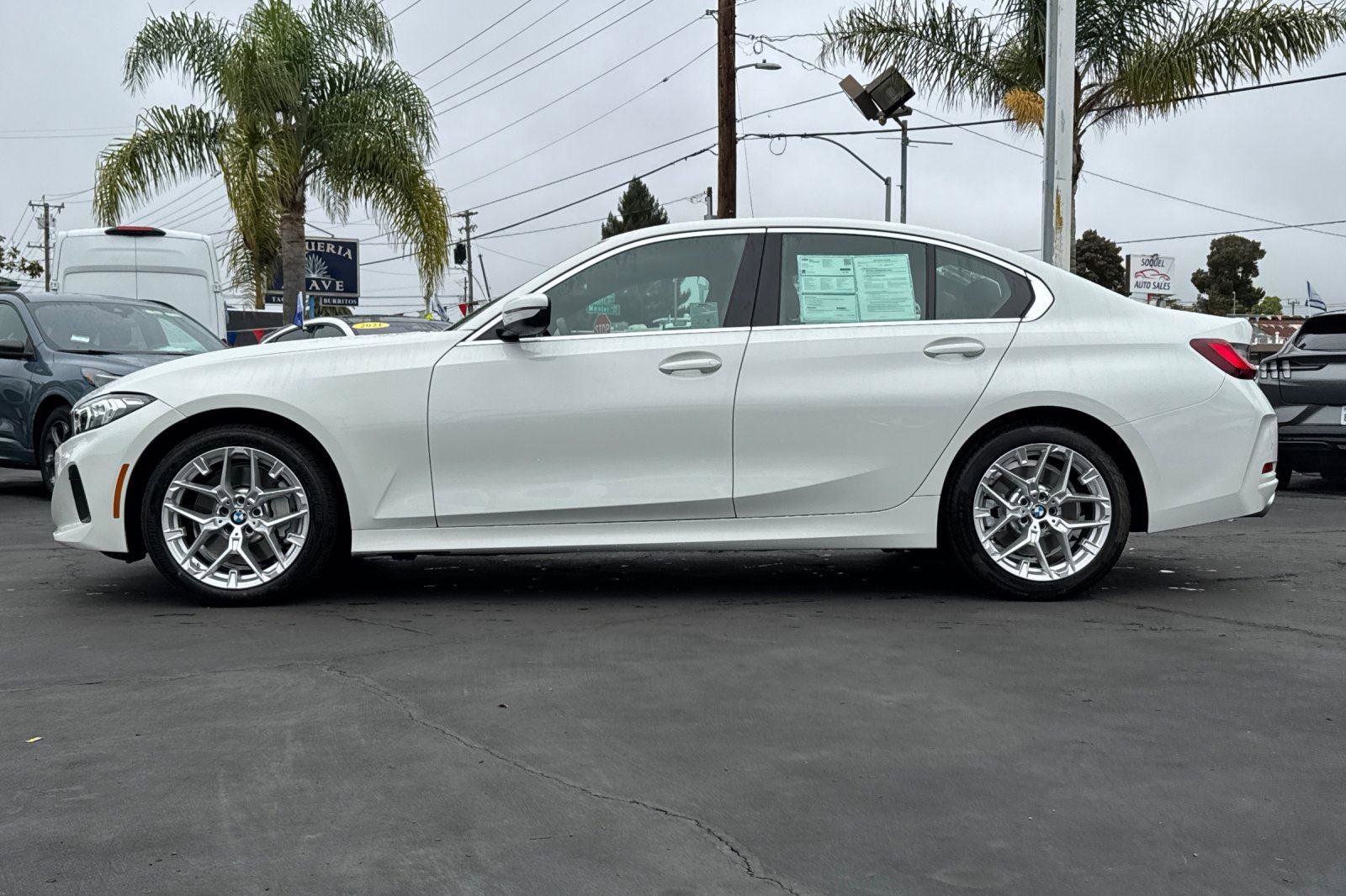 Used 2025 BMW 330i Sedan image 29