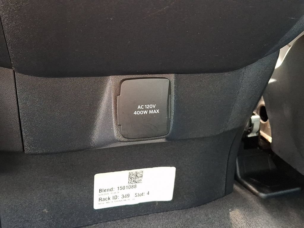 Certified 2025 Ford Expedition Platinum w/ Driver's Package AWD/4WD image 13