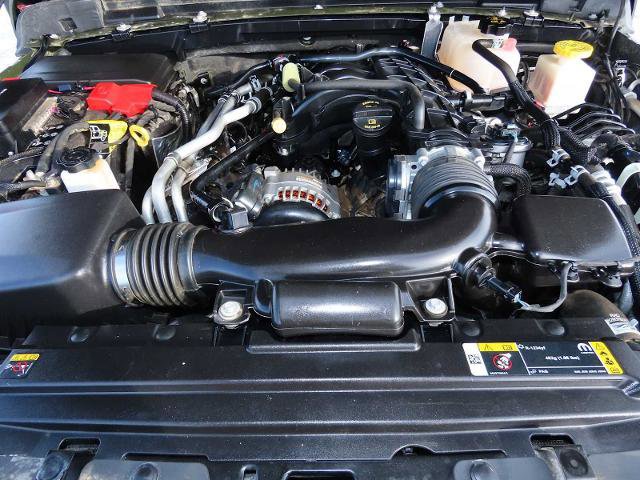 Used 2023 Jeep Gladiator Mojave w/ Cold Weather Group image 15