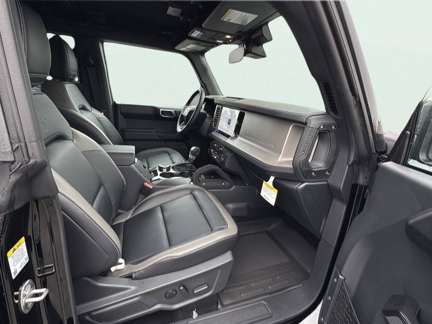 Certified 2025 Ford Bronco Outer Banks w/ Sasquatch Package AWD/4WD image 29