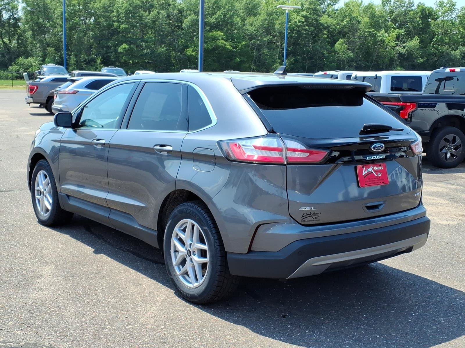 Certified 2024 Ford Edge SEL AWD/4WD image 3