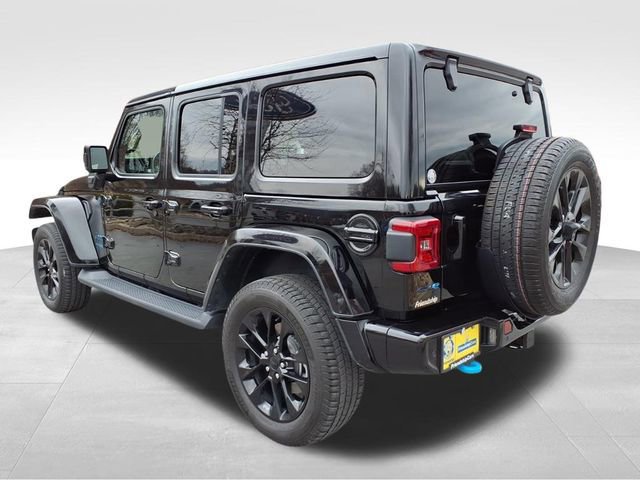 Used 2021 Jeep Wrangler Unlimited Sahara image 4