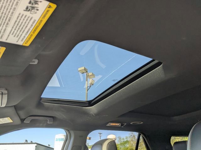 Certified 2017 Ford Explorer XLT w/ Equipment Group 202A image 21