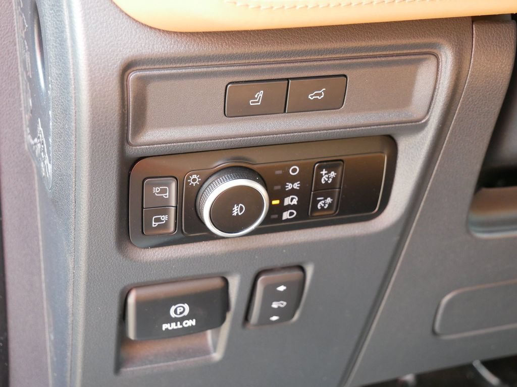 Certified 2023 Ford Expedition Max Platinum AWD/4WD image 19