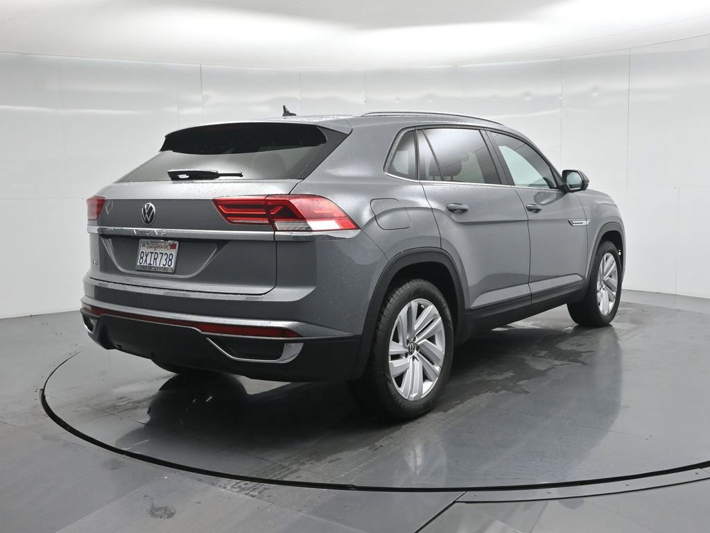 Used 2021 Volkswagen Atlas Cross Sport SE w/ Panoramic Sunroof Package image 13