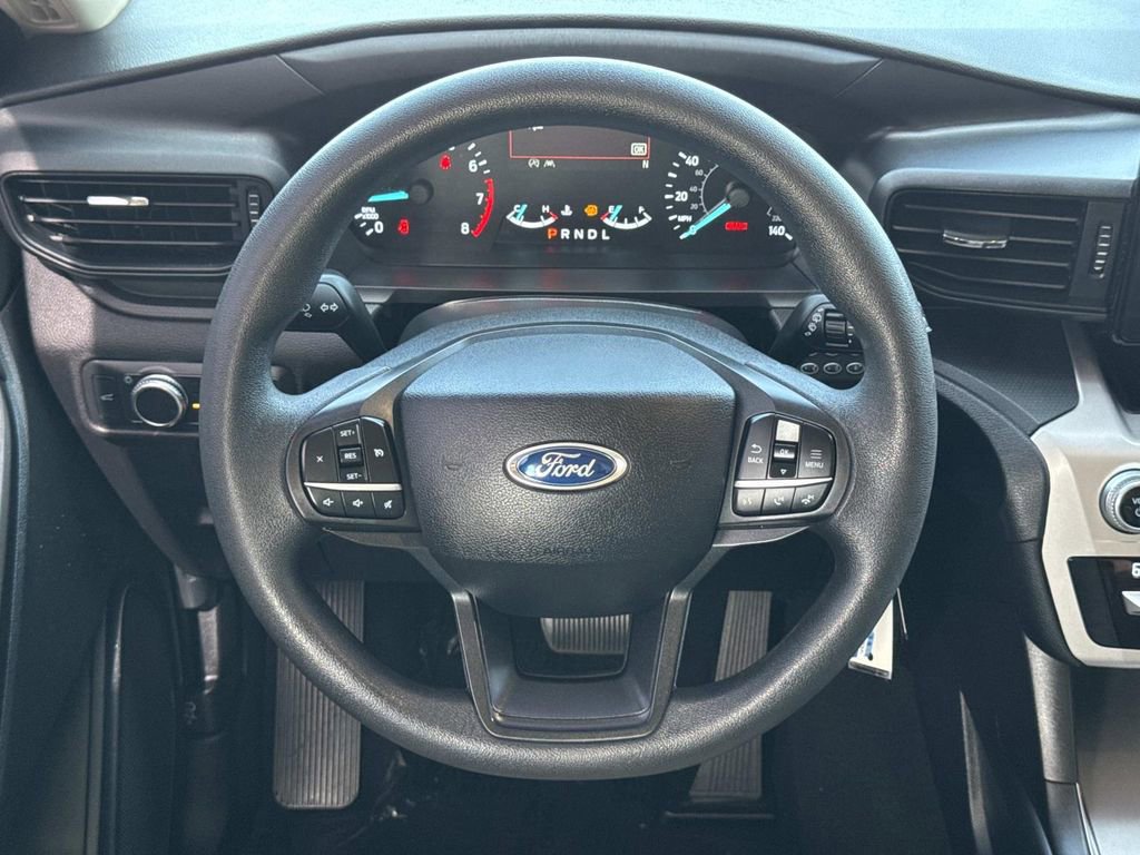 Certified 2021 Ford Explorer 2WD image 9