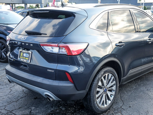 Certified 2022 Ford Escape Titanium AWD/4WD image 7