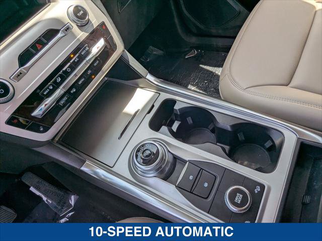 Certified 2023 Ford Explorer XLT w/ Equipment Group 202A AWD/4WD image 19