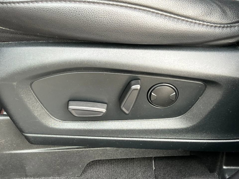 Certified 2022 Ford Explorer ST-Line w/ Class IV Trailer Tow Package image 18