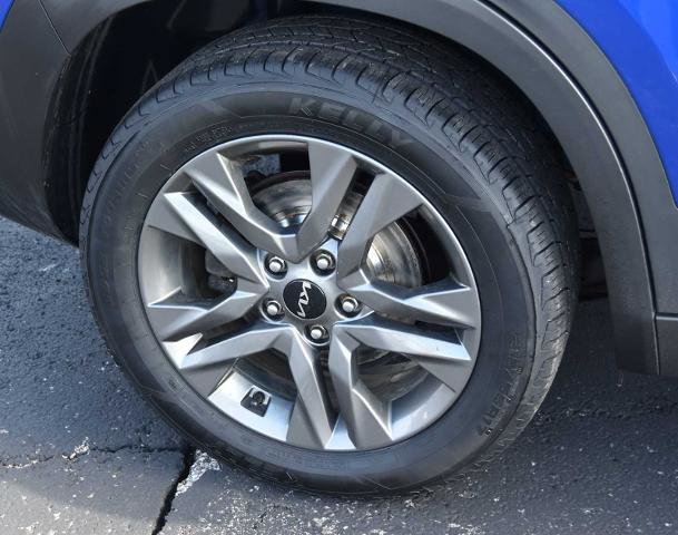 Used 2023 Kia Seltos LX image 12