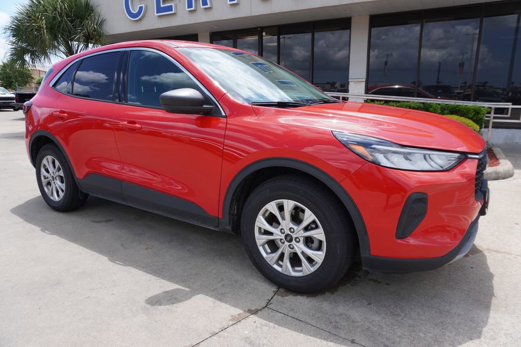 Certified 2024 Ford Escape Active w/ Tech Pack #1 FWD image 11