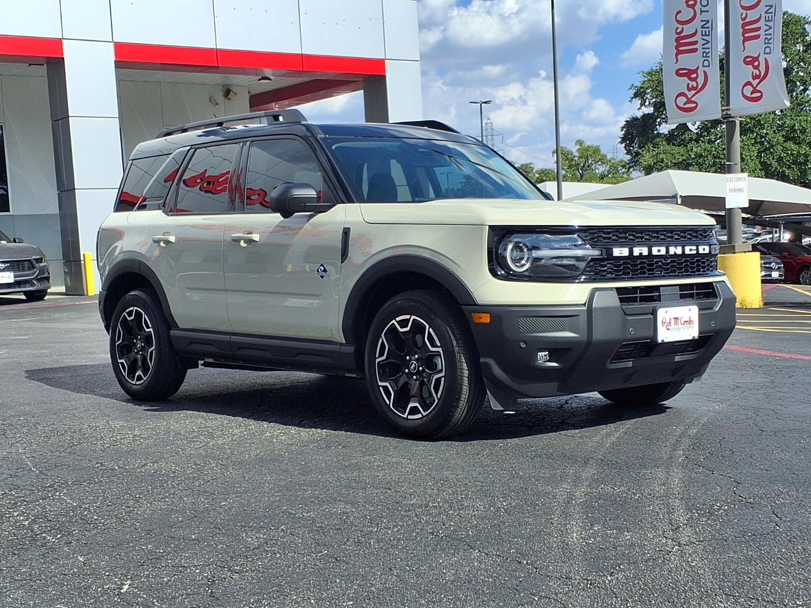 Certified 2025 Ford Bronco Sport Outer Banks w/ Outer Banks Tech Package+ AWD/4WD image 4
