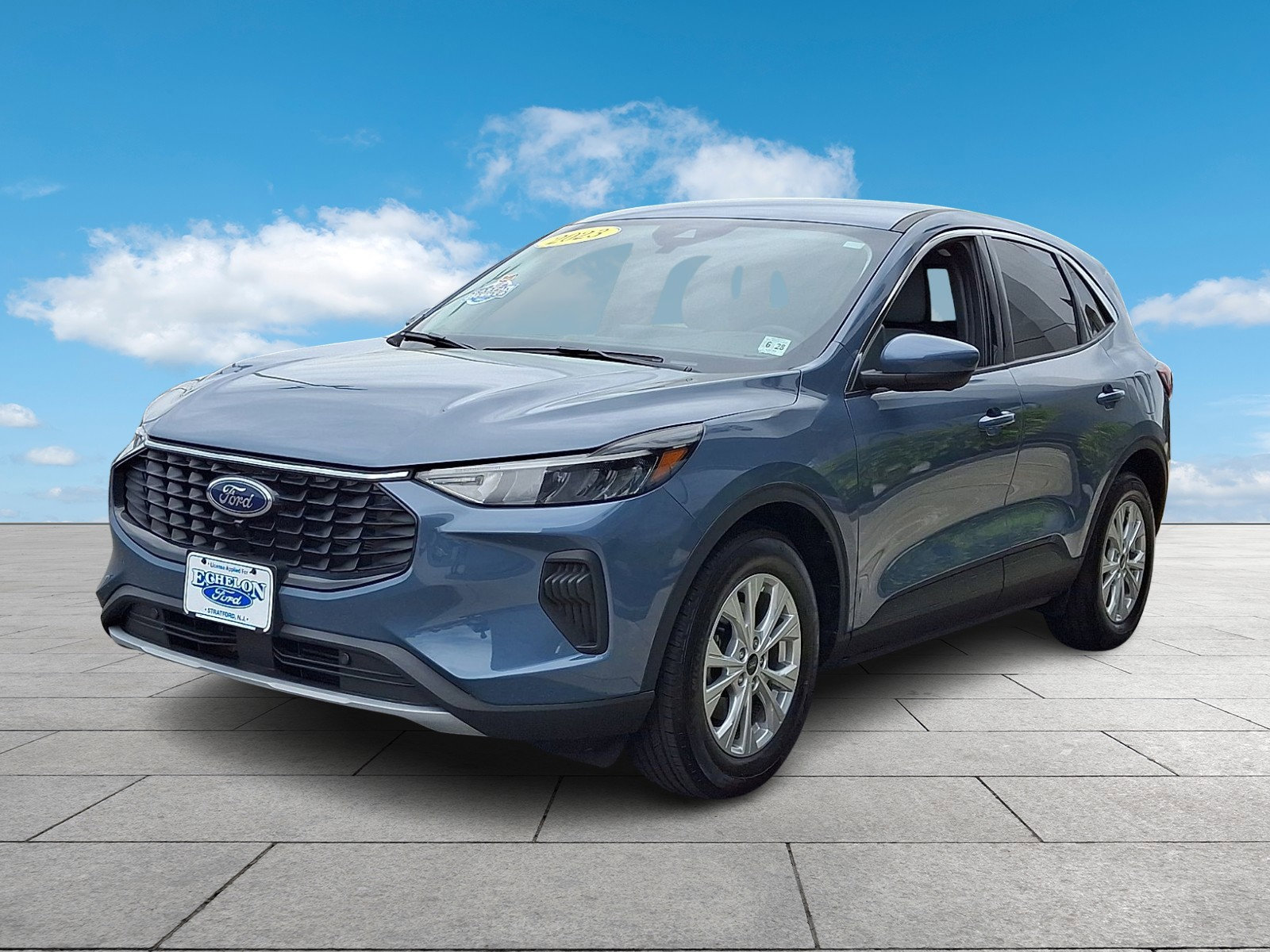 Certified 2023 Ford Escape Active w/ Tech Pack #2 FWD image 3