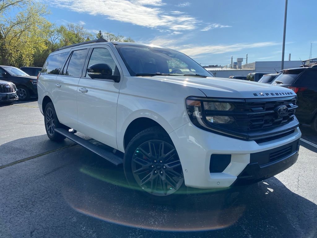 Certified 2025 Ford Expedition Max Platinum w/ Stealth Performance Package AWD/4WD video 1