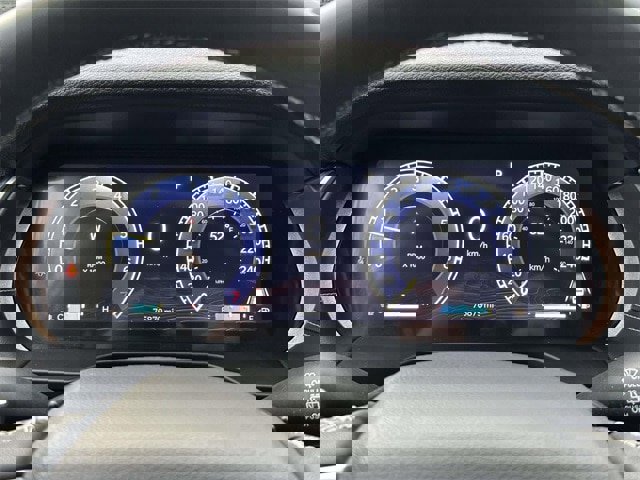 Used 2023 Jeep Grand Cherokee Altitude image 16