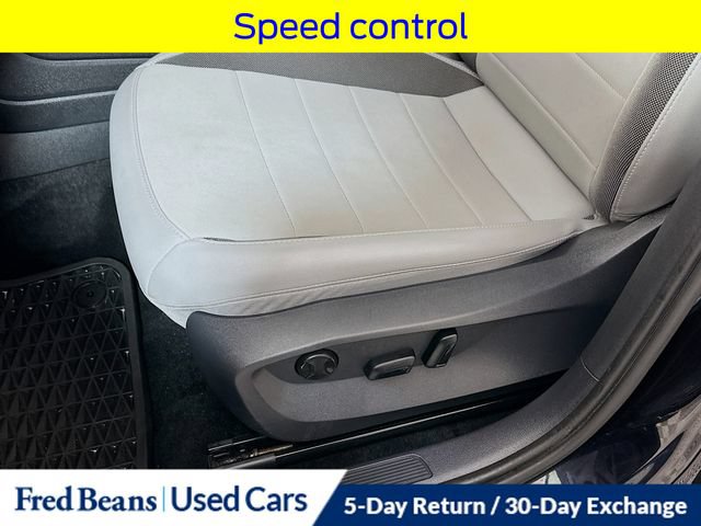 Used 2023 Volkswagen Taos SE AWD/4WD image 21