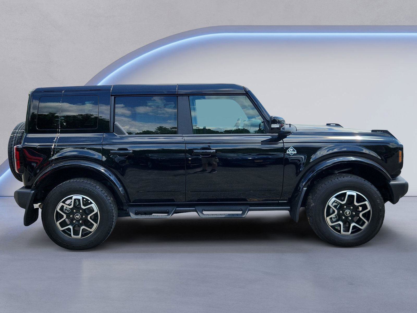 Certified 2024 Ford Bronco Outer Banks AWD/4WD image 2