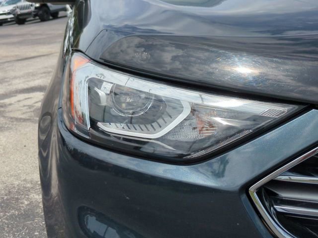 Certified 2022 Ford Edge SE image 10