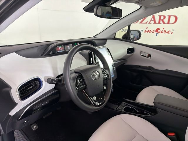 Used 2022 Toyota Prius Limited FWD image 12