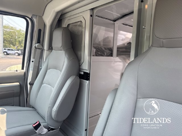 Certified 2024 Ford E-350 and Econoline 350 Super Duty w/ Power Windows & Locks Group RWD image 27