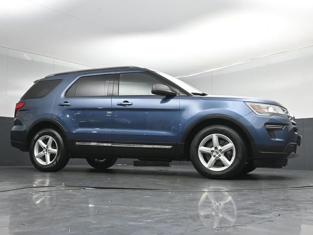 Certified 2018 Ford Explorer XLT FWD image 37