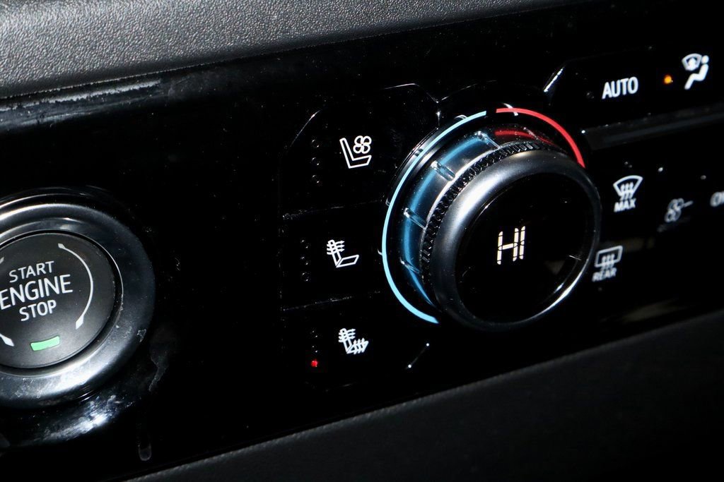 Used 2023 GMC Sierra 1500 SLT w/ SLT Premium Package image 11