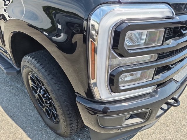 Certified 2024 Ford F350 Lariat w/ Lariat Ultimate Package AWD/4WD image 10