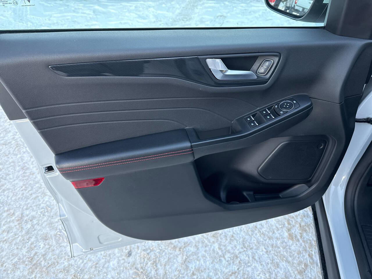 Certified 2025 Ford Escape ST-Line Select image 26