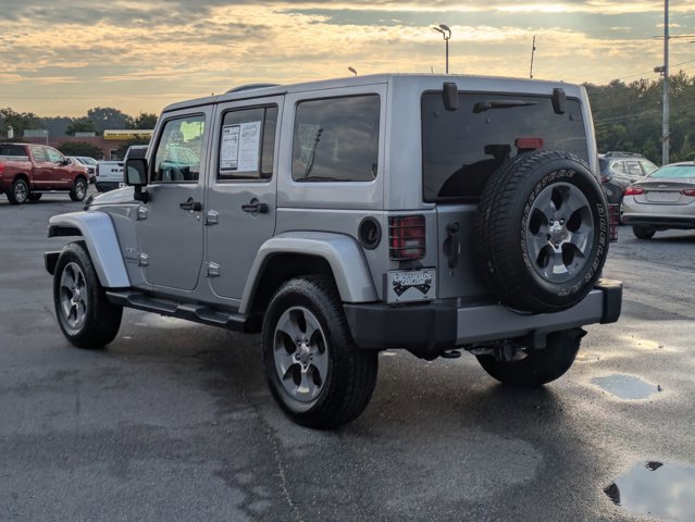Used 2017 Jeep Wrangler Unlimited Sahara w/ Connectivity Group image 3