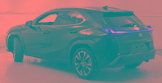Used 2024 Lexus UX 250h AWD w/ Premium Package image 4