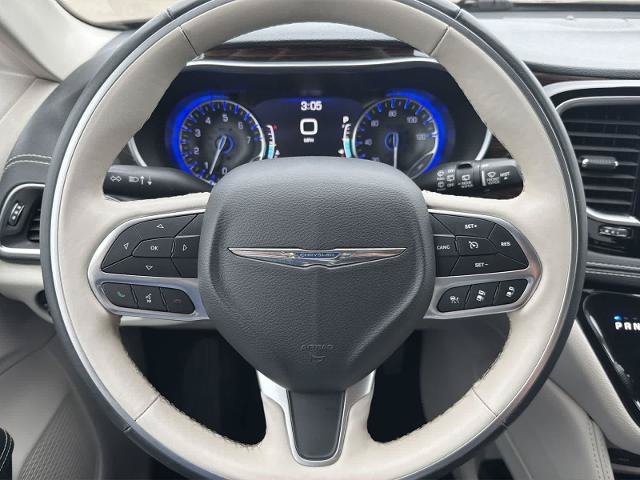 Used 2021 Chrysler Pacifica Limited w/ Uconnect Theater Family Group AWD/4WD image 22