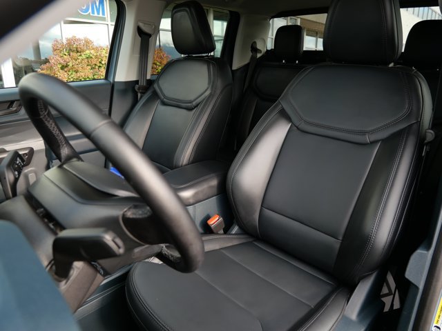 Certified 2024 Ford Maverick Lariat w/ Black Appearance Package FWD image 11