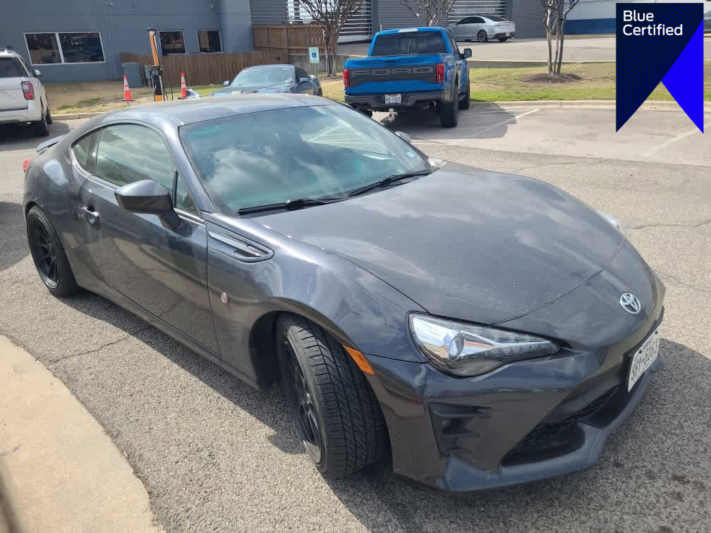 Used 2017 Toyota 86 image 1