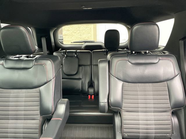 Certified 2025 Ford Explorer ST-Line w/ ST-Line Street Pack image 40