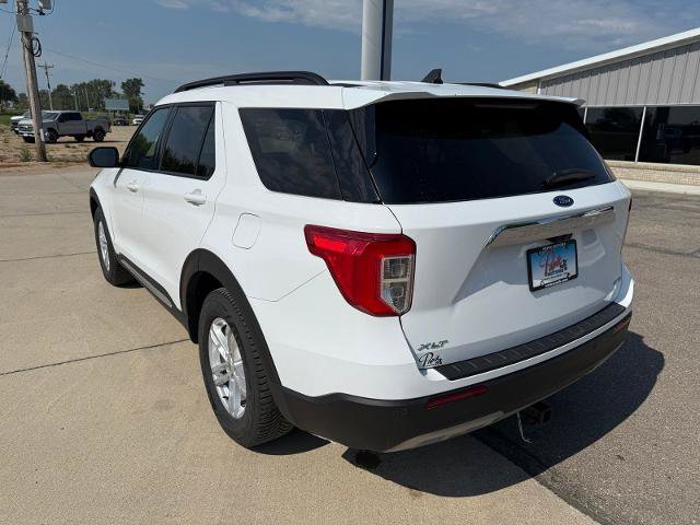 Certified 2023 Ford Explorer XLT w/ Equipment Group 202A AWD/4WD image 4