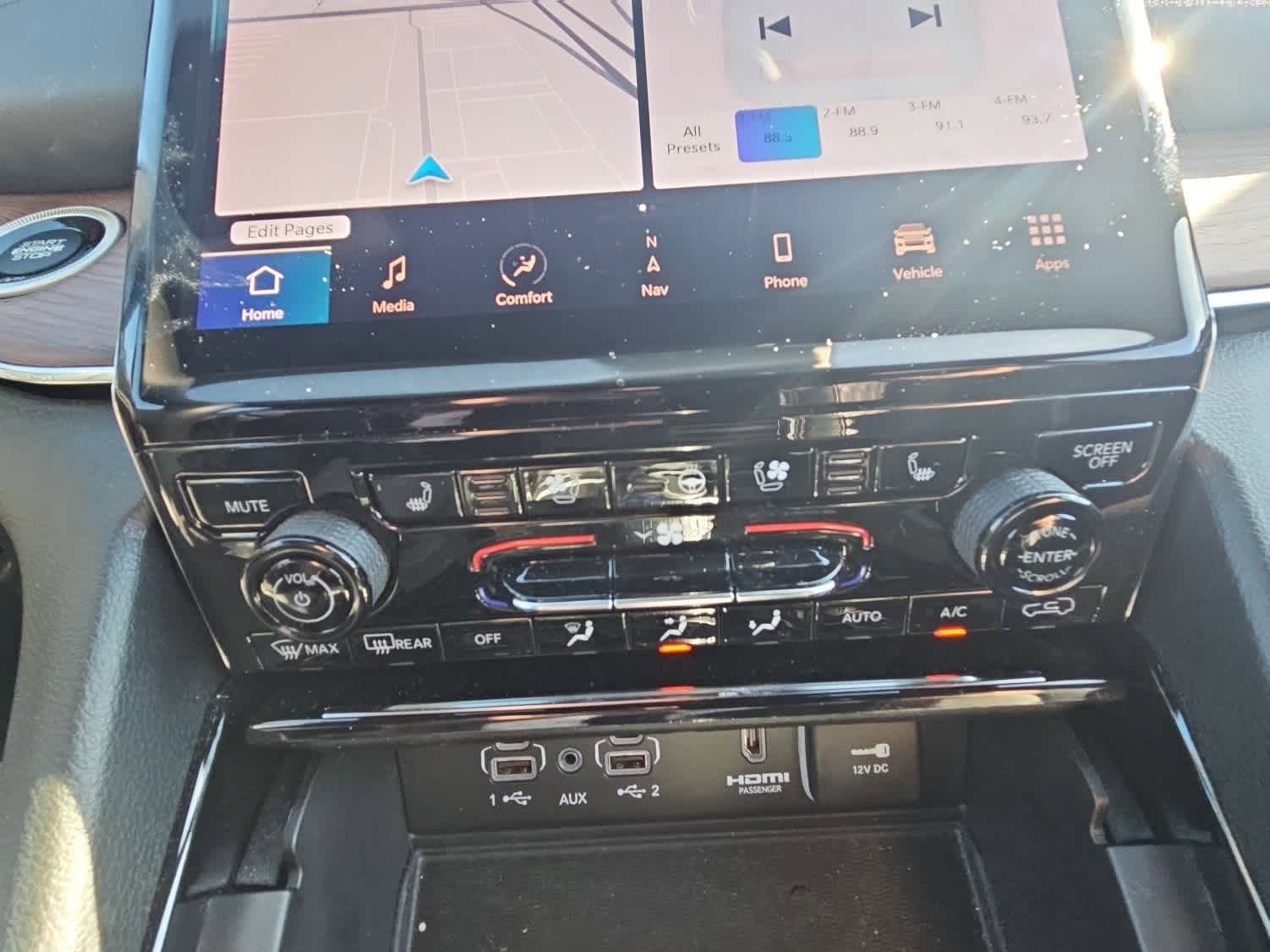 Used 2023 Jeep Grand Cherokee Summit w/ Adv Protech Group IV image 17