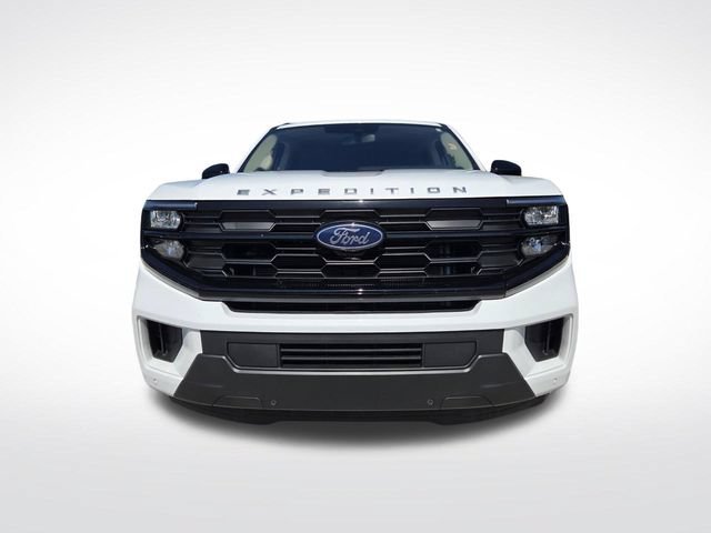 Certified 2025 Ford Expedition Active RWD image 3