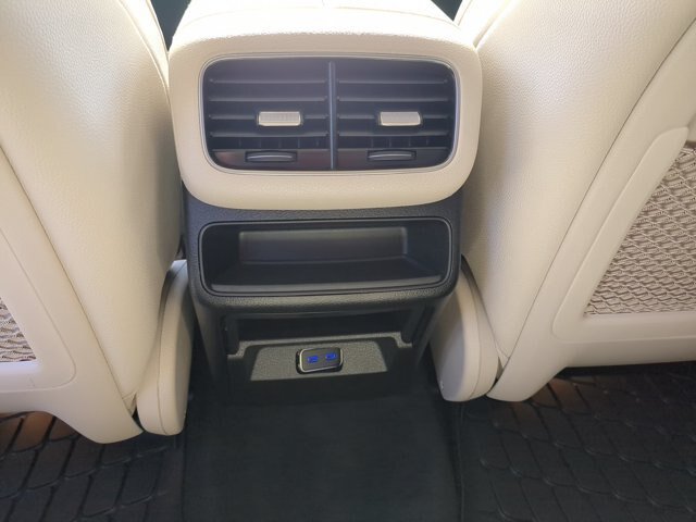 Used 2026 Mercedes-Benz GLE 450e 4MATIC image 32