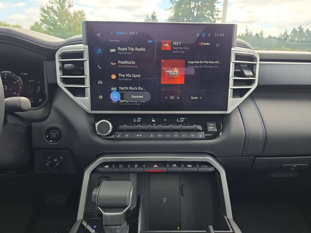 Used 2025 Toyota Tundra Platinum AWD/4WD image 27