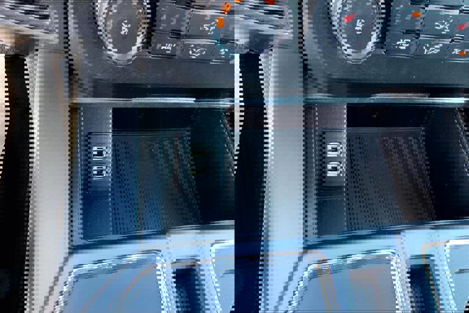 Certified 2020 Ford F150 XLT w/ Equipment Group 302A Luxury image 31