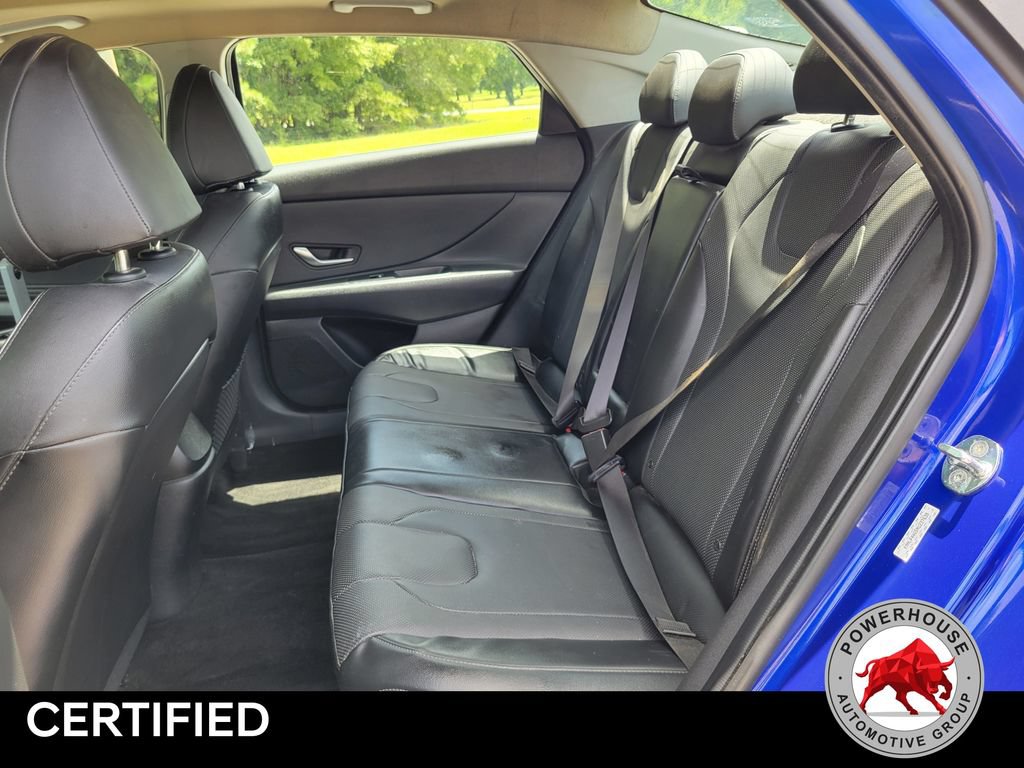 Used 2022 Hyundai Elantra Limited w/ Preferred Accessory Package FWD image 15