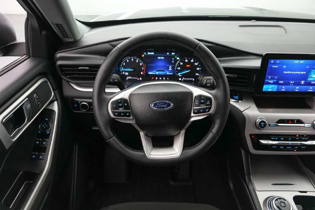 Certified 2024 Ford Explorer XLT AWD/4WD image 13