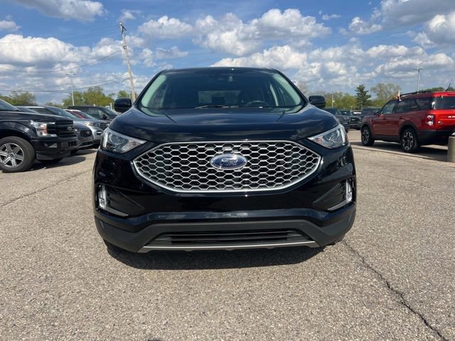 Certified 2023 Ford Edge SEL w/ Convenience Package AWD/4WD image 2