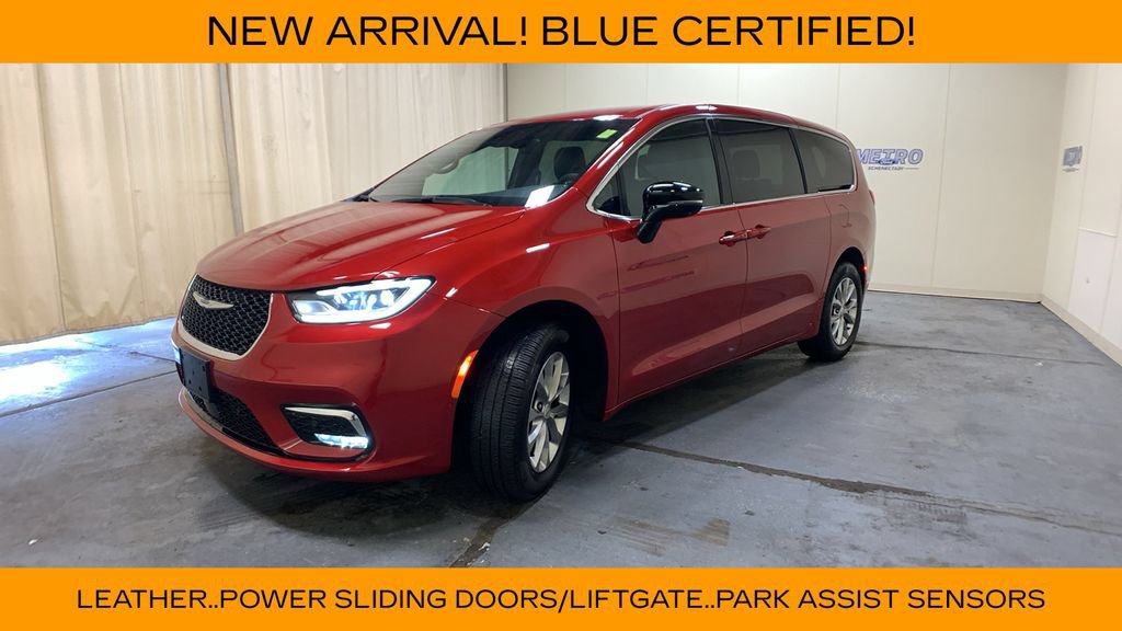 Used 2026 Chrysler Pacifica Select AWD/4WD image 7